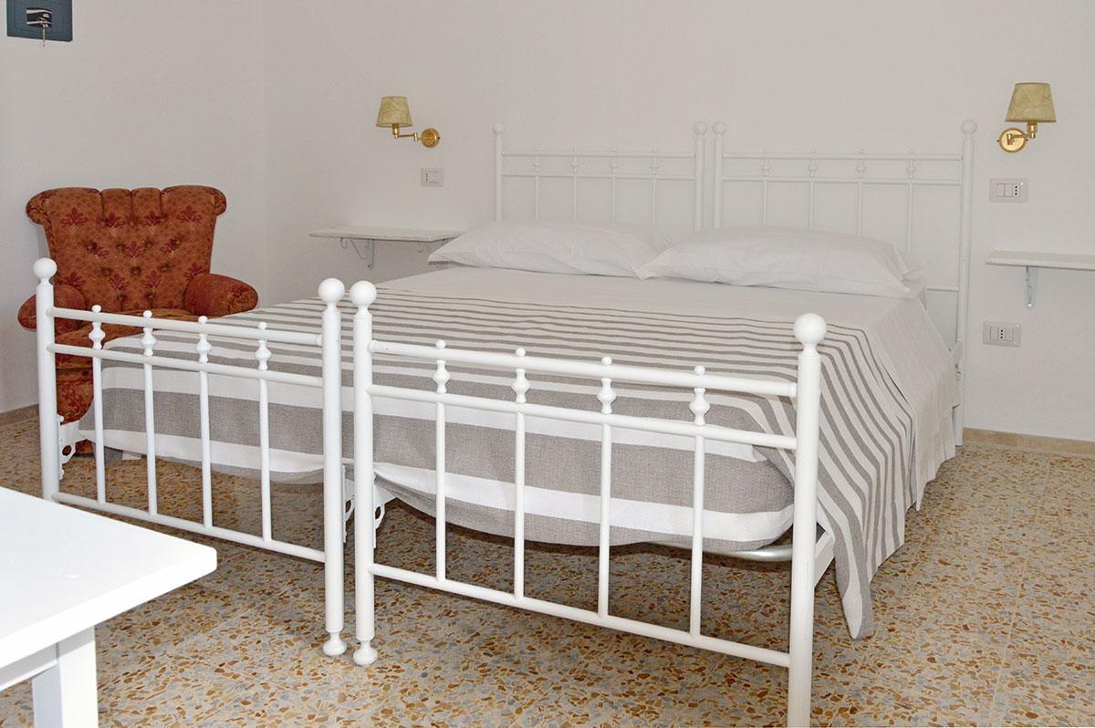 B&B Palazzo Marzo โอตรันโต ภายนอก รูปภาพ