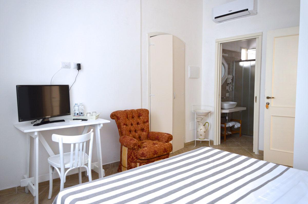 B&B Palazzo Marzo โอตรันโต ภายนอก รูปภาพ